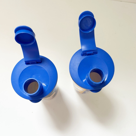 Two Tupperware Disney Tumbler Cups w/ Lids Mickey Mouse & Donald Duck Blue 16 oz - Picture 10 of 12